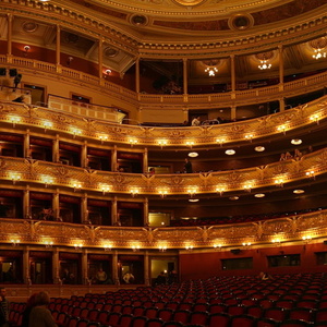 Salle théâtre (pano 3 photos)